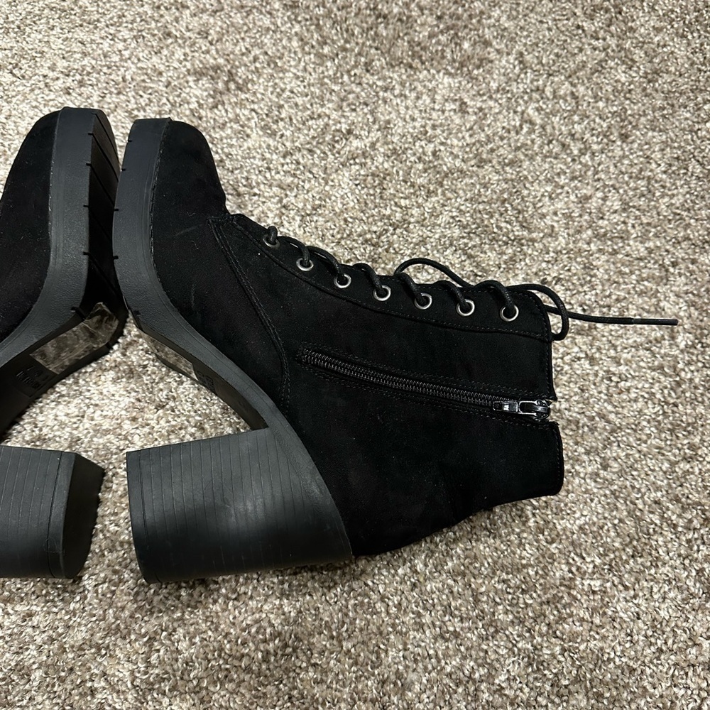 Primark Black Lace Up Heeled Boot Size 9 - Picture 6 of 7